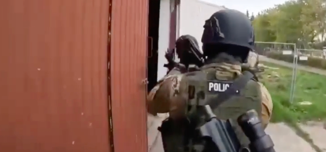 Uderzenie w fabrykę narkotyków. Zabezpieczono 650 kilogramów środków zabronionych