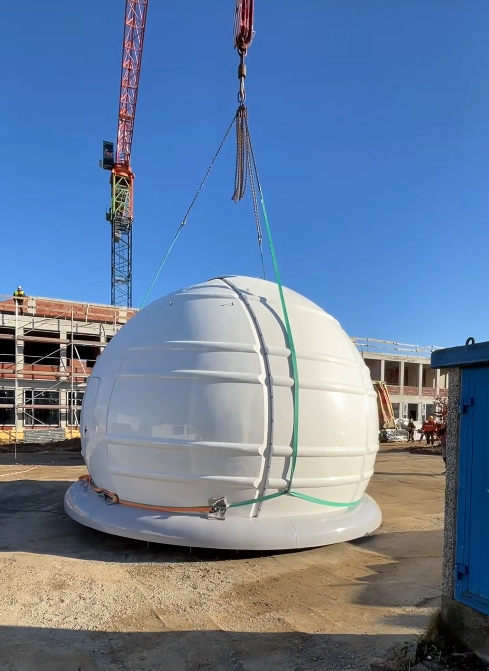 Pod Poznaniem budują nowy budynek liceum... z obserwatorium astronomicznym