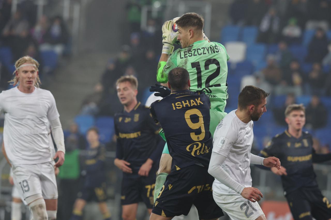 Bez bramek w Płocku