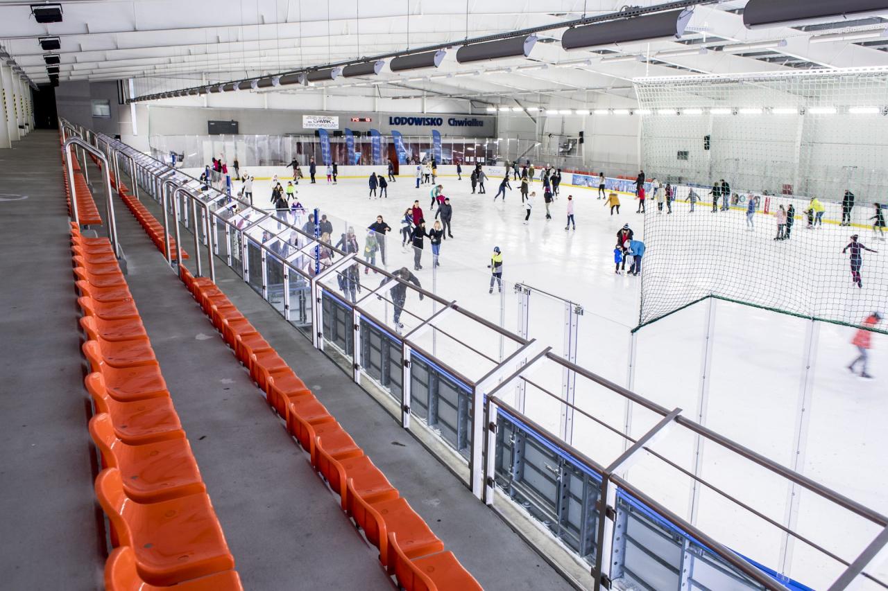 Drożej na jednym z poznańskich lodowisk. Ceny w dni powszednie zależą od pory dnia