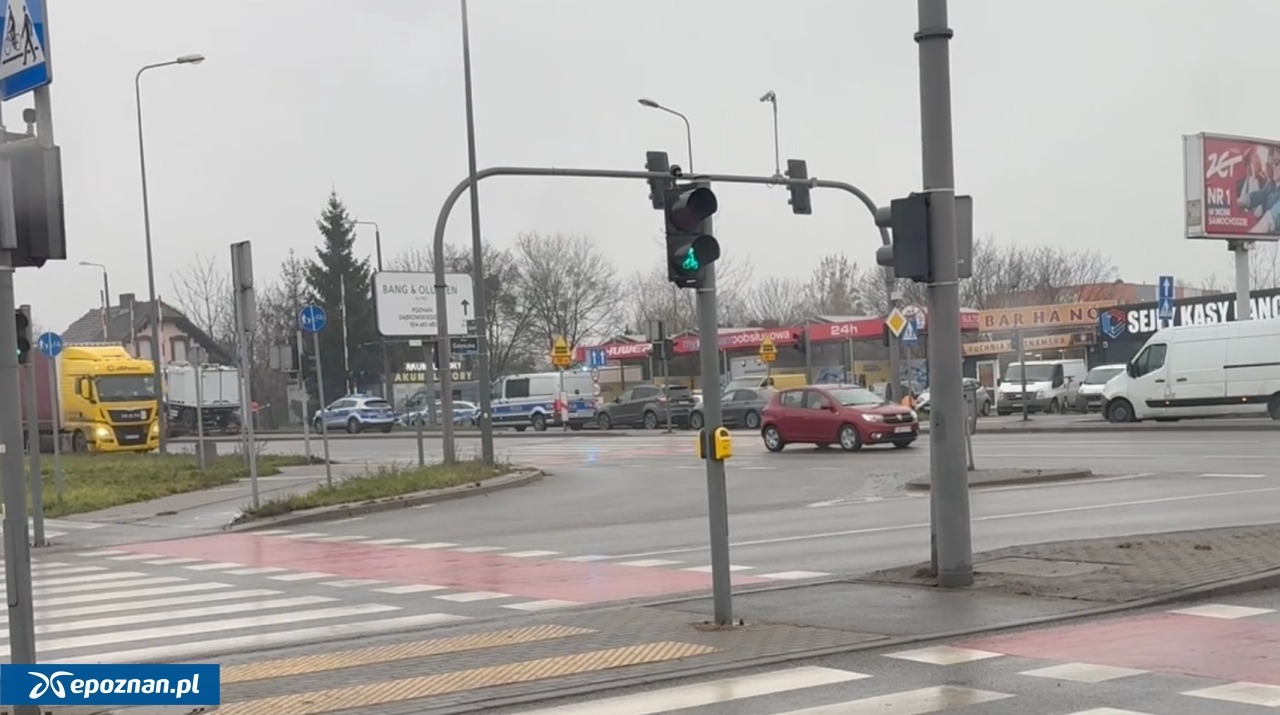 Swoją bezmyślnością wstrzymał ruch pociągów z Poznania na kilka godzin. Usłyszał zarzuty