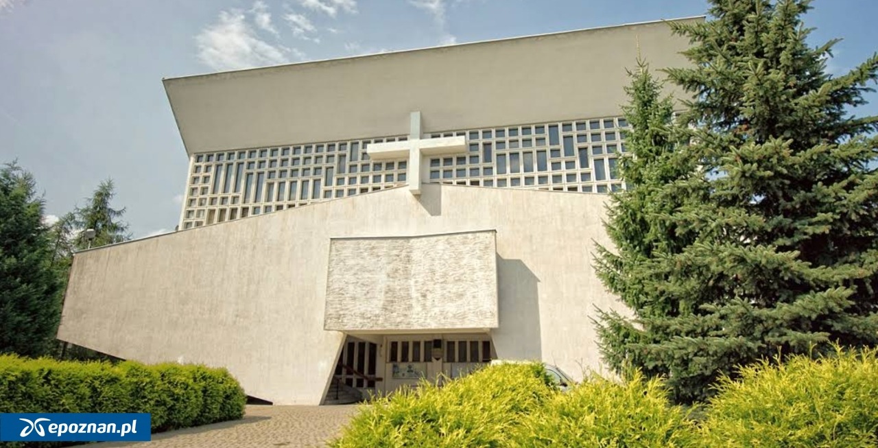 Prokuratura umarza śledztwo w sprawie poznańskiego księdza, który dopuścił się innej czynności seksualnej z małoletnią. Do niemoralnych czynów jednak doszło