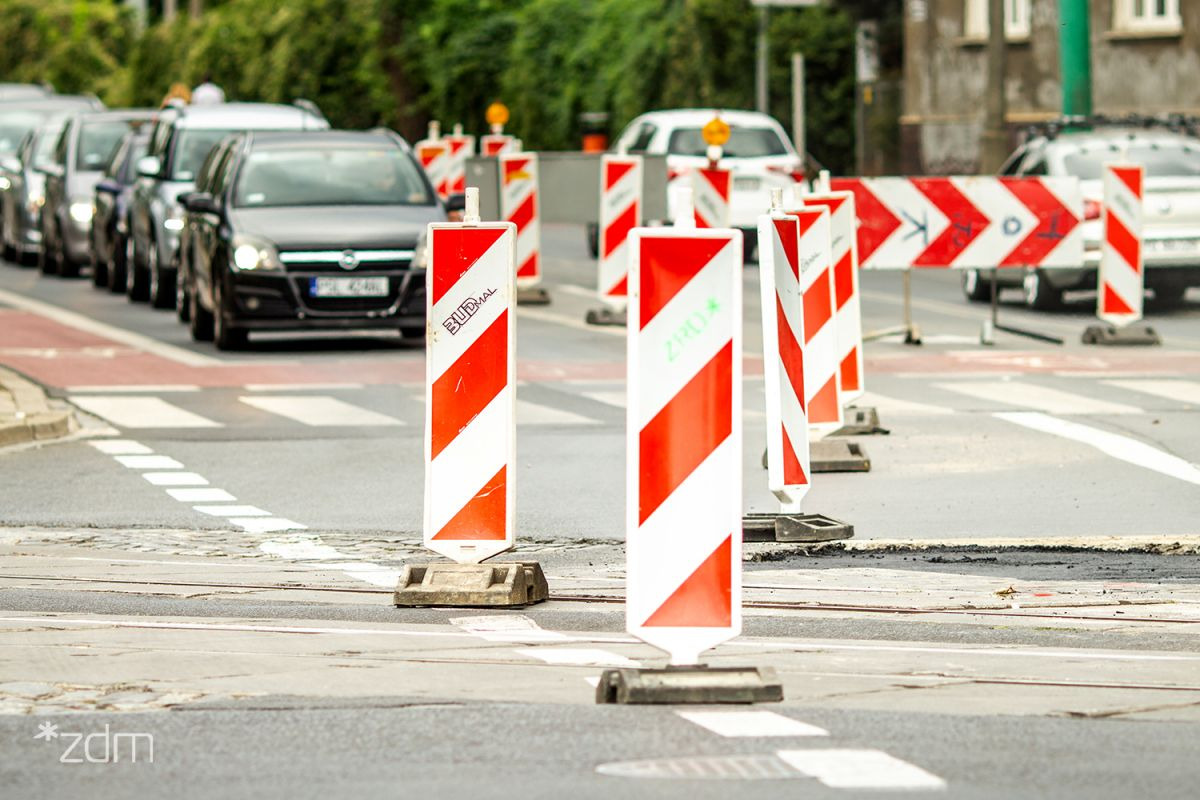 Awaryjne prace w pobliżu jednego z poznańskich skrzyżowań. Objazd jeszcze w środę!