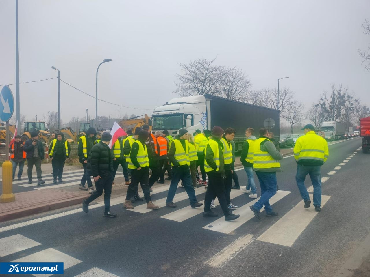 Jutro utrudnienia na drodze krajowej w regionie. "Będą co 10 minut wchodzić na przejście dla pieszych, wstrzymując ruch"