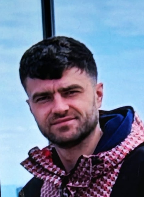 Przyjechał z Warszawy do Poznania i zaginął. Porusza się BMW