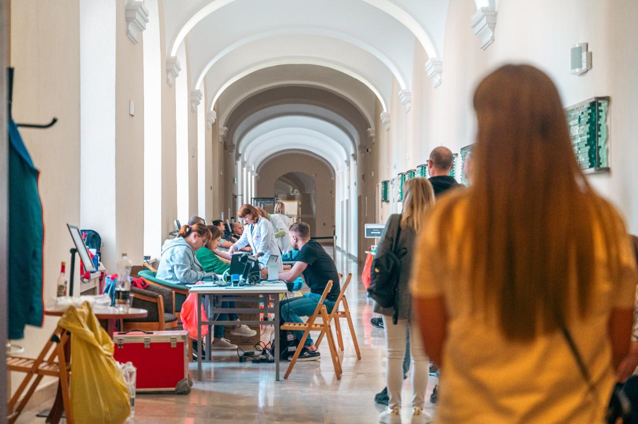 Ostatnia w tym roku taka akcja w poznańskim urzędzie. Jej uczestnicy mogą liczyć na dni wolne od pracy!