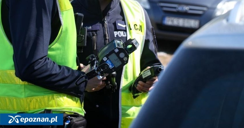 Pijany prokurator spowodował kolizję na drodze, wcześniej miał pić na komendzie z kolegą policjantem