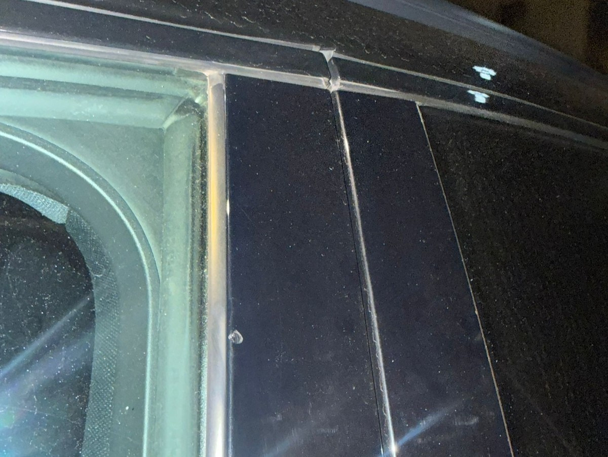 Niebezpieczna sytuacja w regionie. Nastolatkowie rzucili petardami w jadący samochód