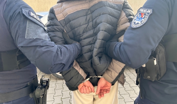 51-latek wezwał numer alarmowy z informacją, iż "planuje zabić człowieka, a najlepiej policjanta"