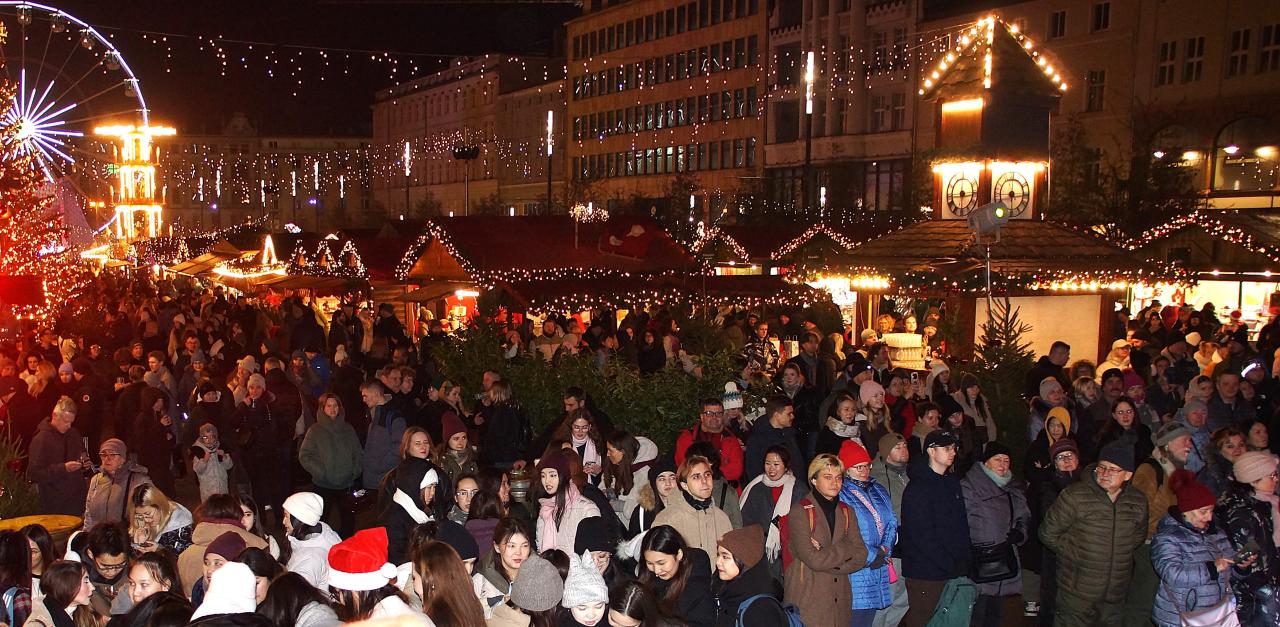 Zaśpiewali "Cichą noc" w wielu językach