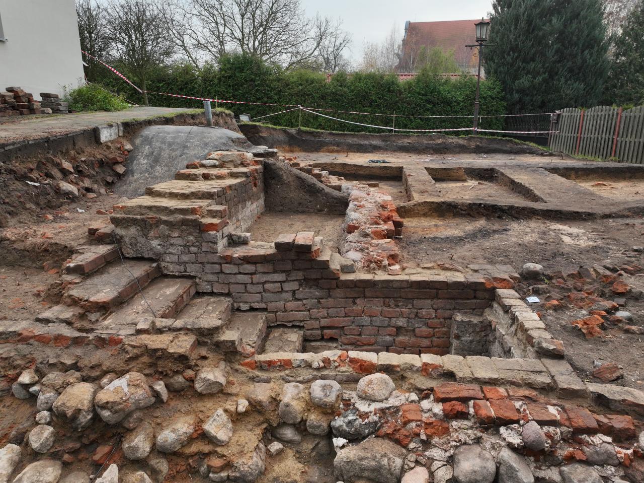 Wyjątkowe odkrycie podczas badań archeologicznych w jednym z miast w regionie. Wstrzymano planowaną inwestycję