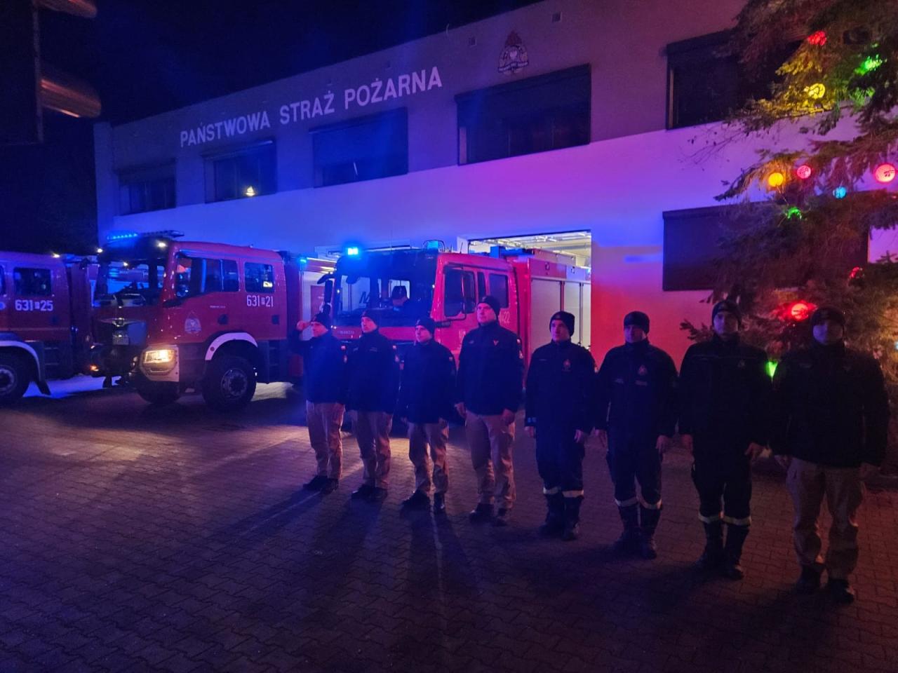 Strażak ochotnik zmarł w trakcie dojazdu na akcję. Tak oddali mu hołd