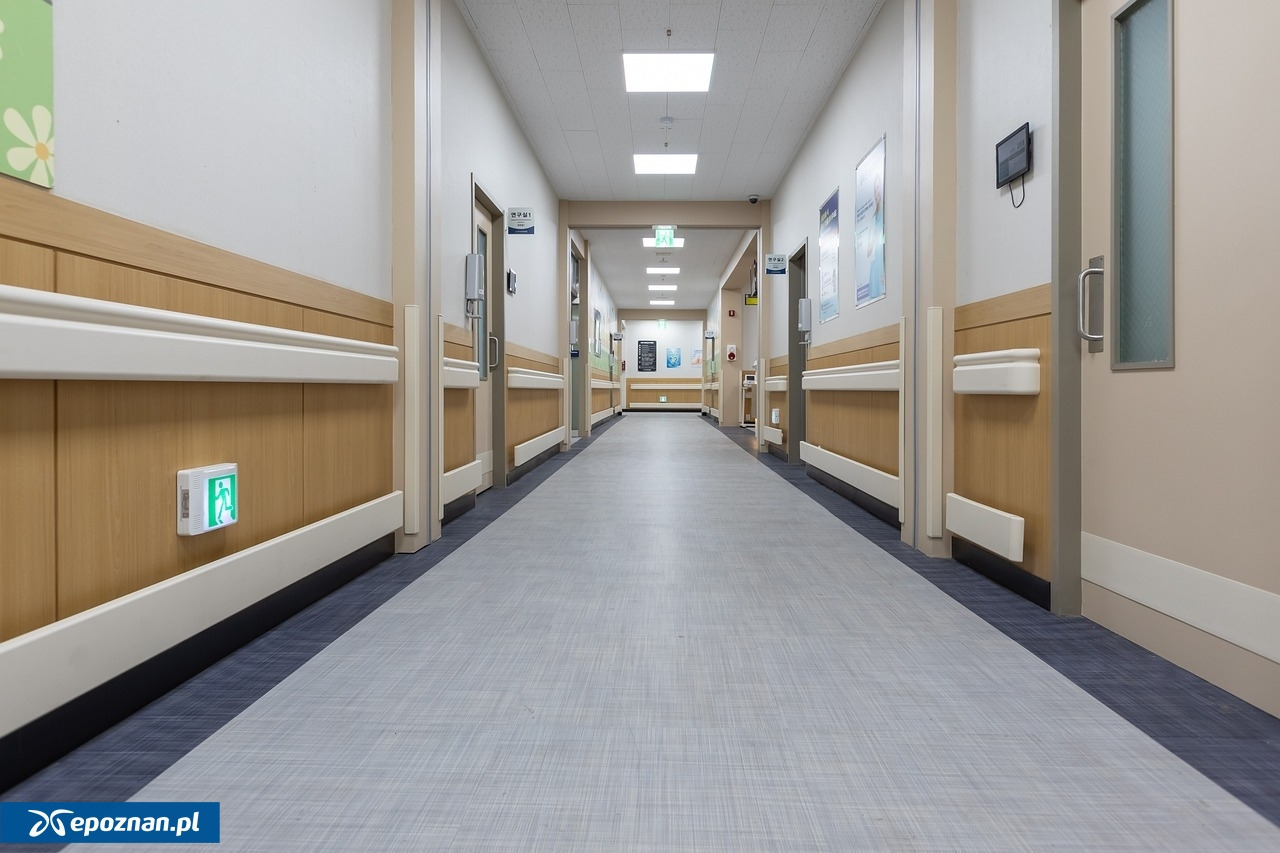 Grypa w szpitalu w regionie. Placówka ogranicza odwiedziny do odwołania!