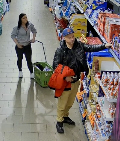 Policjanci z Grunwaldu szukają kobiety i mężczyzny ze zdjęć