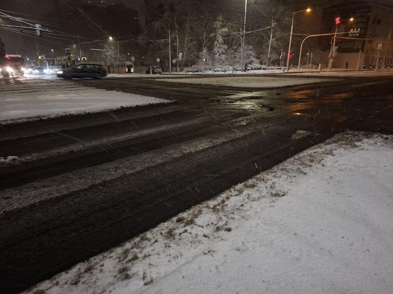 To może być niebezpieczna noc i poranek. Jest ostrzeżenie IMGW!