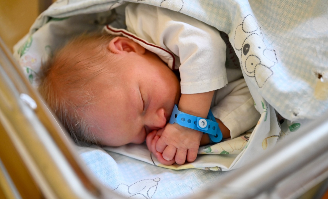 Pierwszy Poznaniak urodzony w tym roku dostał wyprawkę od miasta