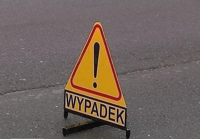 44-latek nie zachował odpowiedniej odległości i wjechał na tył auta. "Sąd zadecydował o karze 7 miesięcy bezwzględnego pozbawienia wolności"