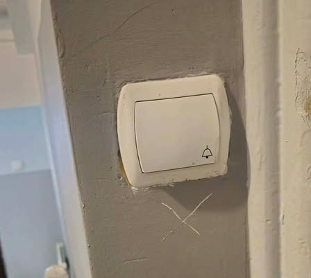 Złodzieje oznaczyli mieszkania na Wildzie?