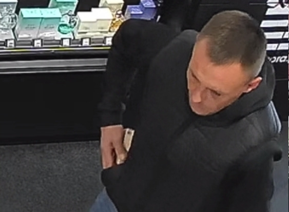 Policjanci z Wildy szukają tego mężczyzny