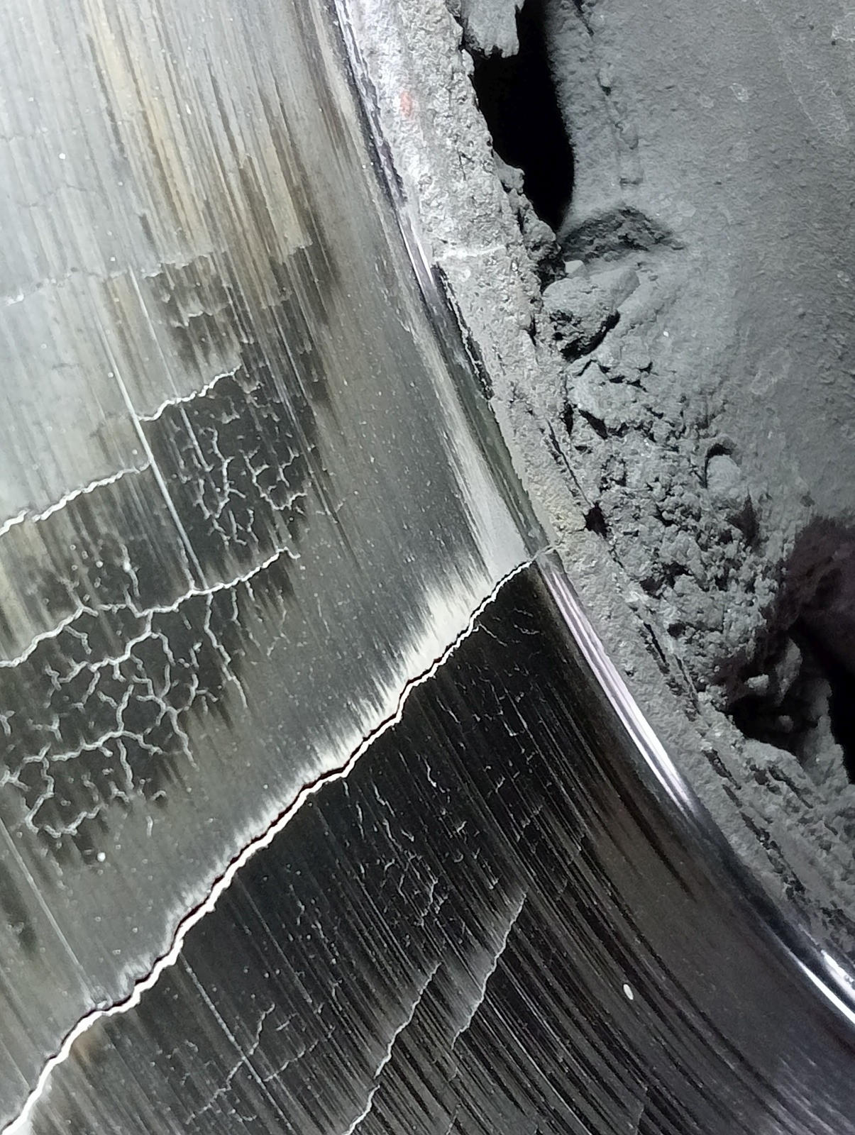 Region. Ciężarówką po krajówce z pękniętymi tarczami hamulcowymi. Dalej nie pojechał