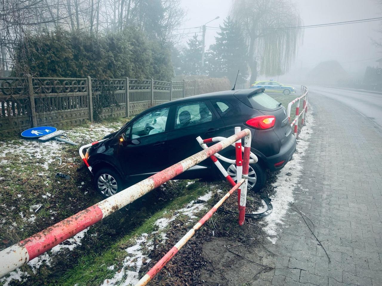 Mgła i ślisko! Policja apeluje o rozsądek