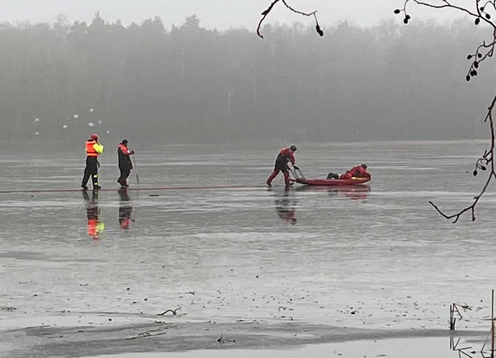 Akcja służb na Jeziorze Strzeszyńskim