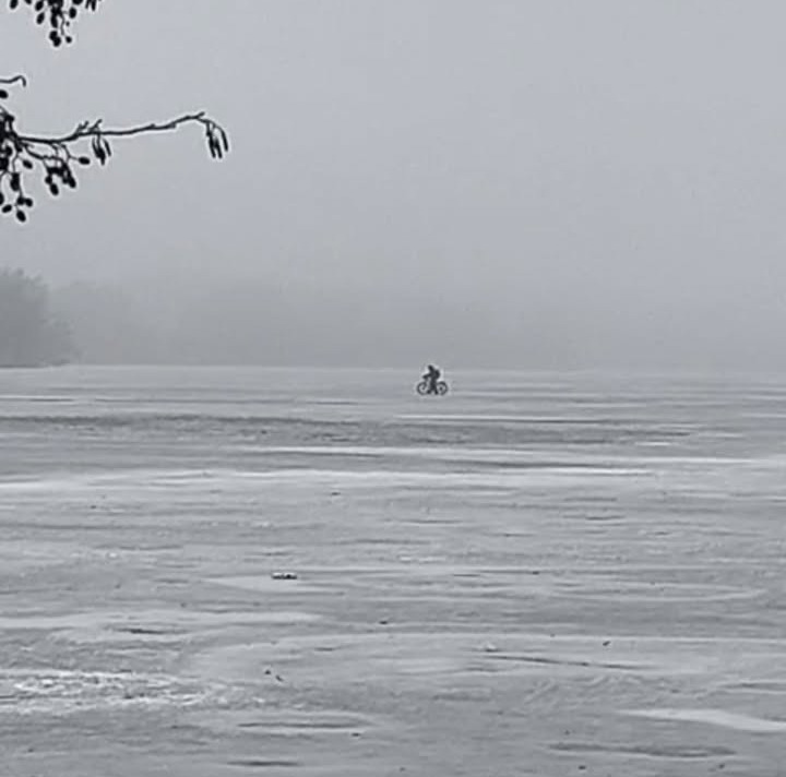 Ekstremalnie niebezpieczna sytuacja znów na poznańskim jeziorze