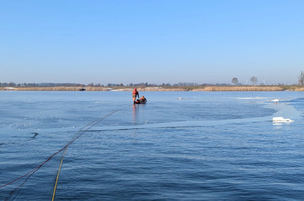 Dramatyczne odkrycie na jeziorze w regionie