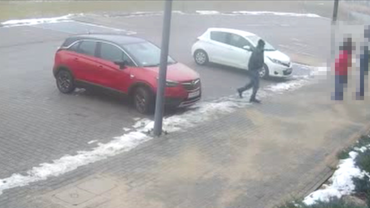 Przyjechał autem na komisariat w regionie, by sprawdzić swoją trzeźwość. To nie skończyło się dla niego dobrze