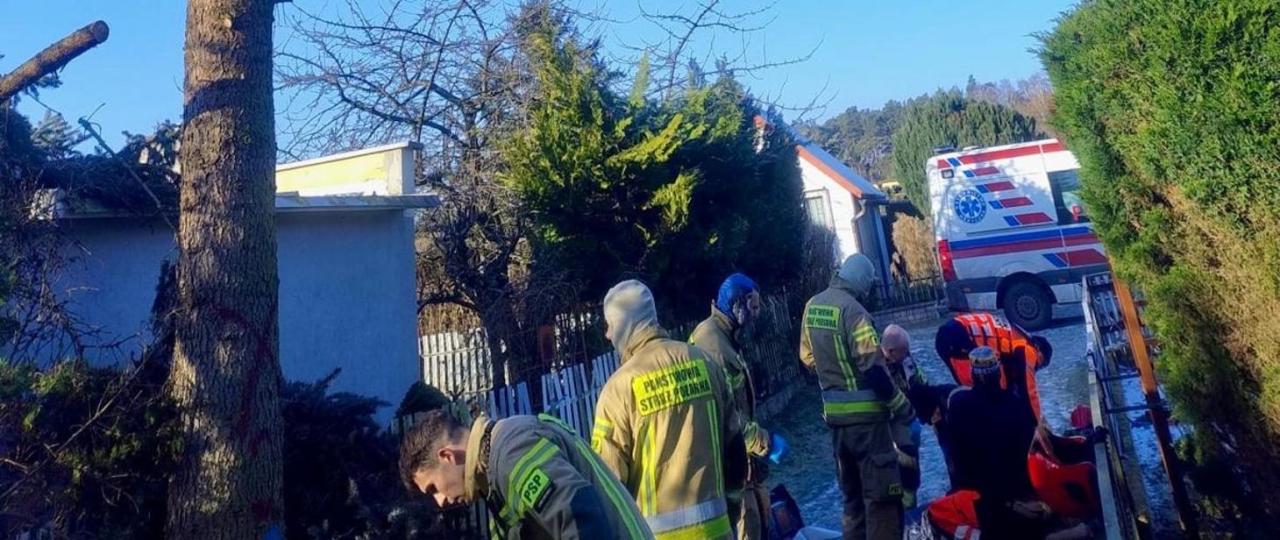 Tragedia na Rodzinnych Ogródkach Działkowych w regionie. Mężczyzny nie udało się uratować