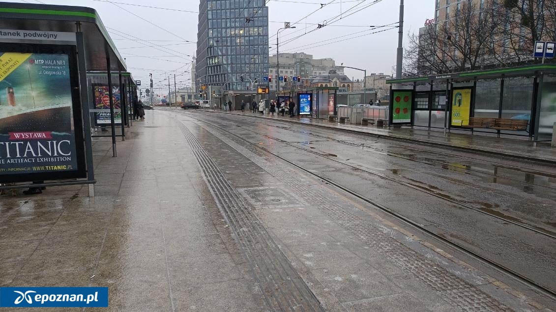 Rondo Kaponiera po 9.00 | fot. Czytelnik