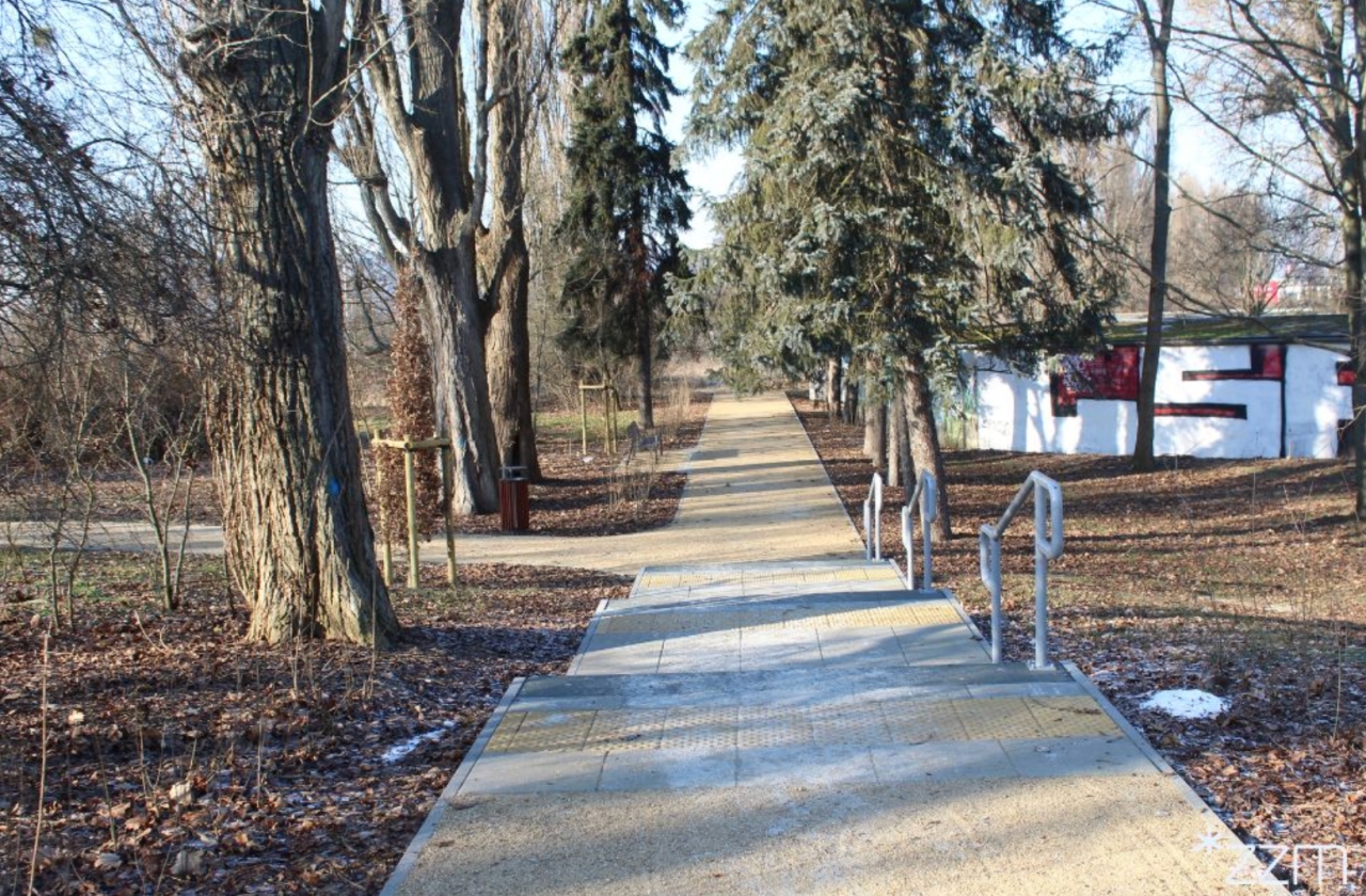 Poznań ma nowy skwer. W przeszłości funkcjonował tu cmentarz