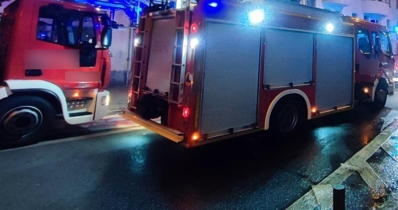 Pożar w pleszewskim szpitalu. Zapaliły się materiały budowlane