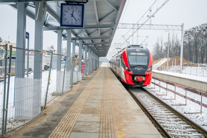 Ogromna inwestycja kolejowa w regionie. "Znacząco poprawi standard podróży kolejowych na trasie z północnej Wielkopolski do Poznania"