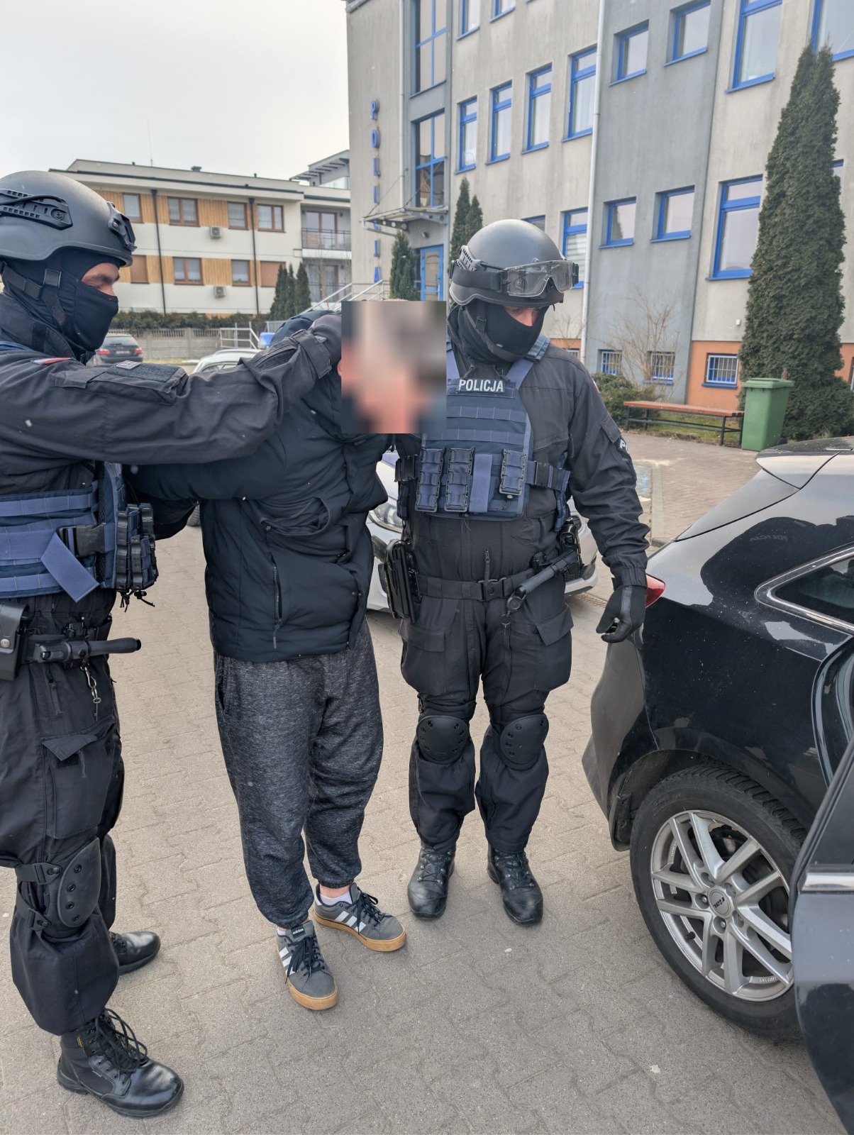 24-latek przyznał się do uduszenia 14-latki podczas sprzeczki w mieszkaniu. Jest decyzja o areszcie