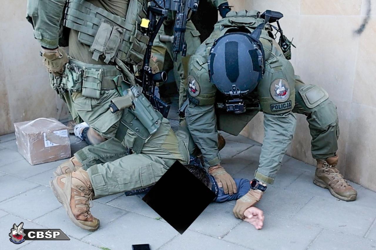 Kupowali leki w poznańskich aptekach i wywozili do Ukrainy. Tam produkowali z nich narkotyki