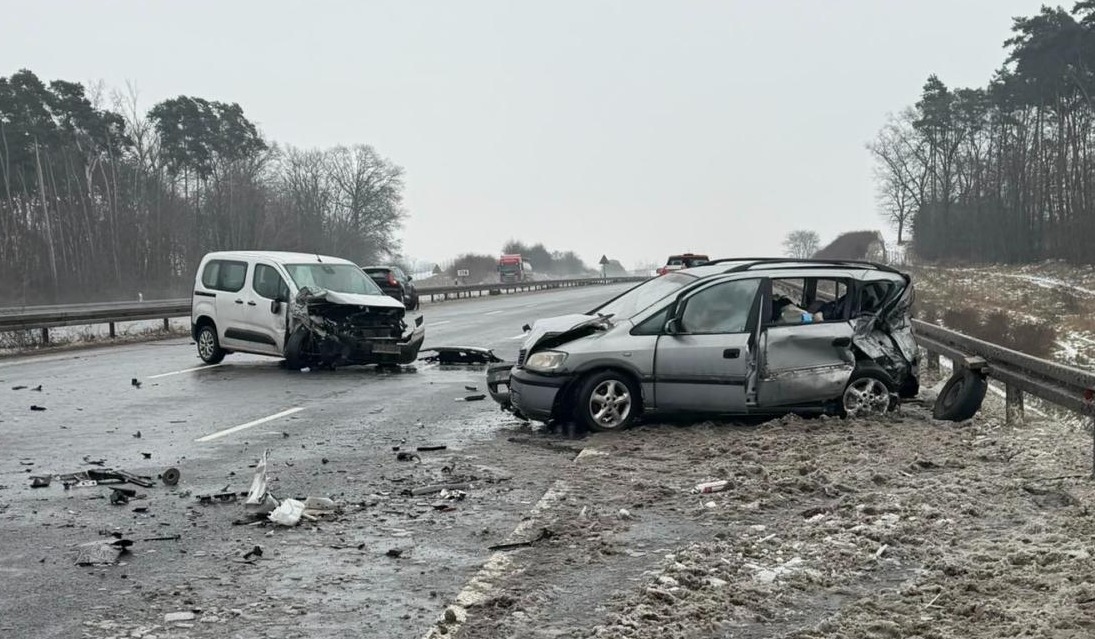 Wypadek na A2 pod Poznaniem. Trasa na Warszawę zablokowana!