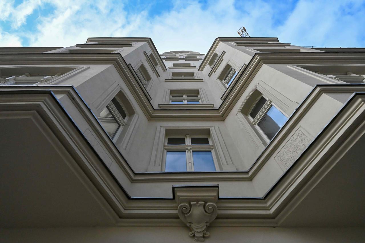 Garbary: zakończono modernizację zabytkowej kamienicy za 20 milionów złotych. Teraz jest tu więcej mieszkań dla wybranej grupy Poznaniaków