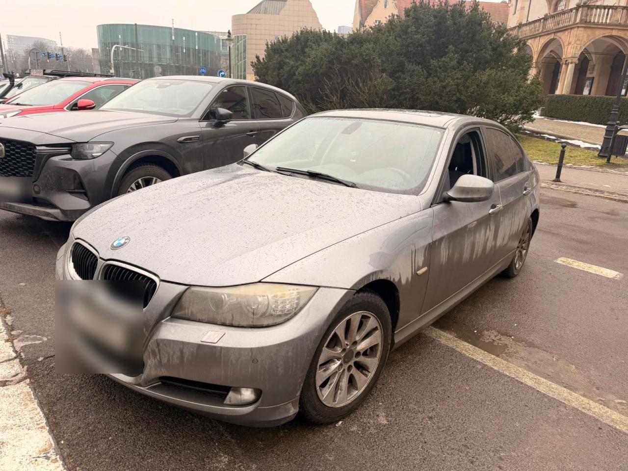 "Show" kierowcy BMW w samym centrum Poznania. Auto odjechało na lawecie