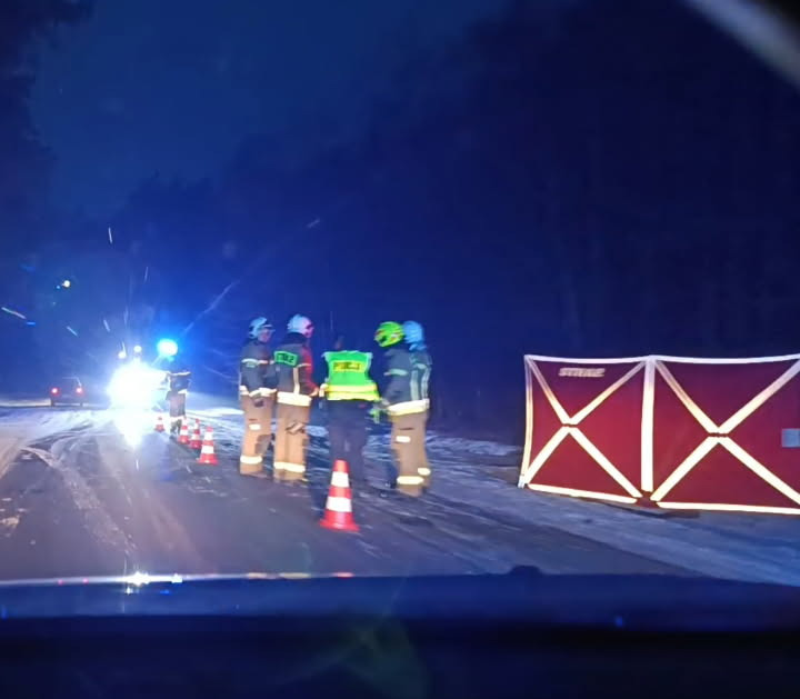 Śmiertelny wypadek pod Poznaniem. Kierowca potrącił rowerzystę i uciekł, trawają poszukiwania