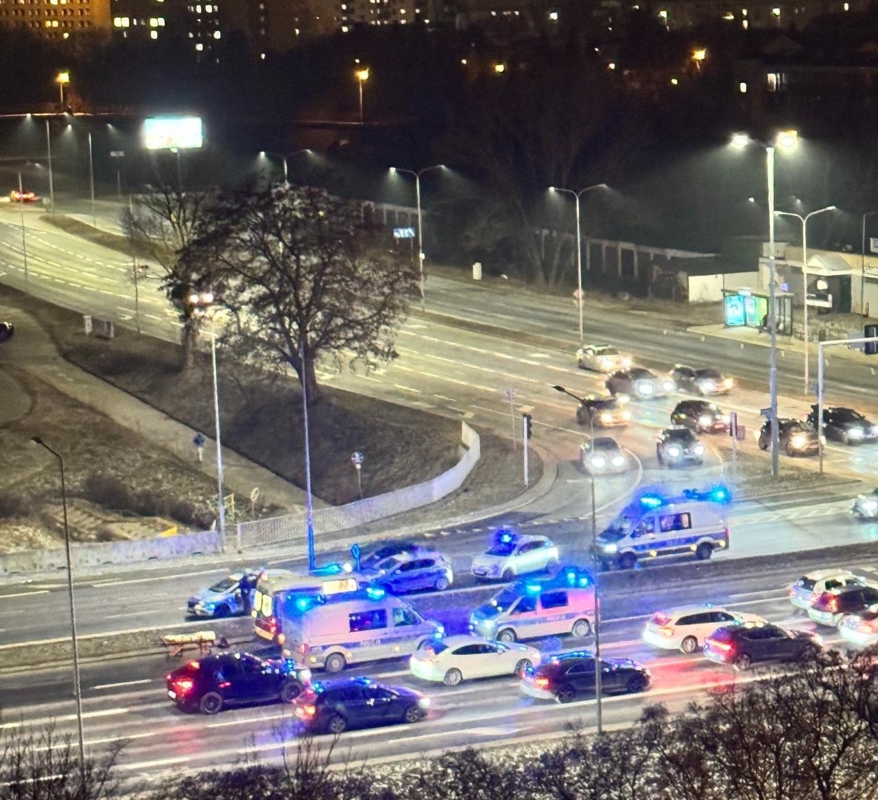 Nie żyje mężczyzna, którego we wtorek zabrano z ulicy i przetransportowano do szpitala