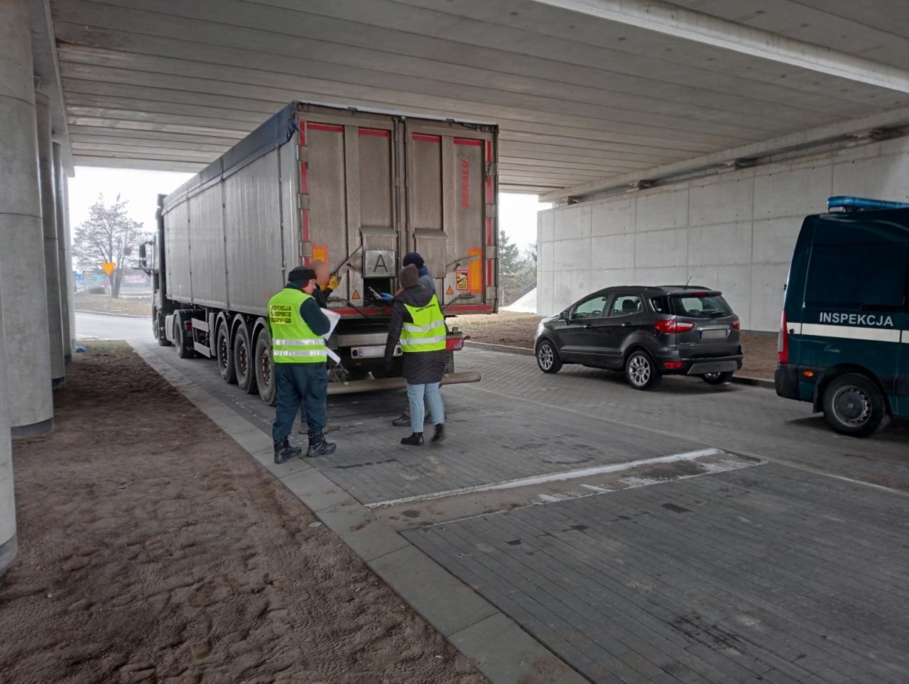 WITD i WIOŚ w akcji. Sprawdzali przewóz odpadów w Wielkopolsce