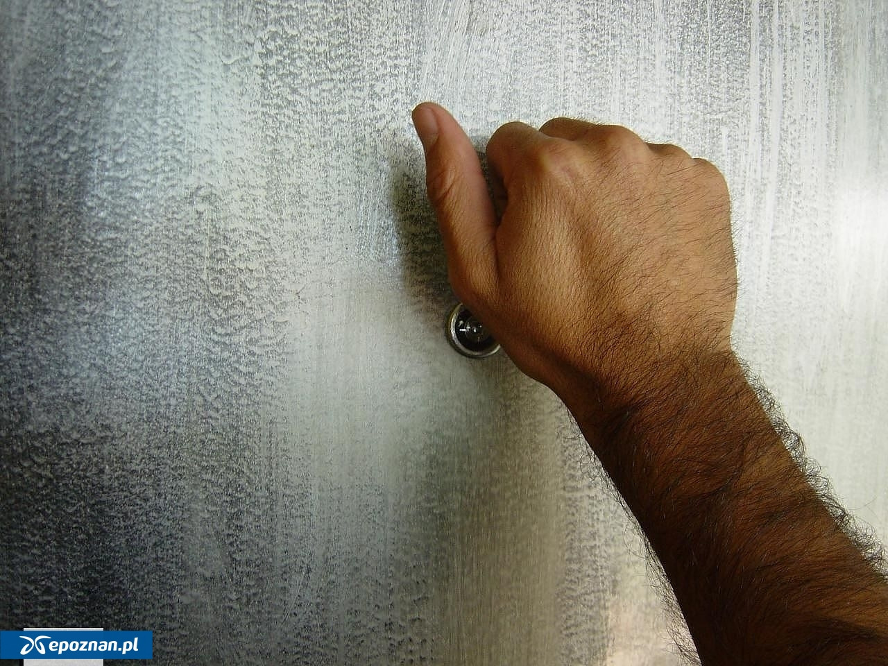 Ważne informacje dla mieszkańców podpoznańskiej gminy. Mogą zapukać do ich drzwi!