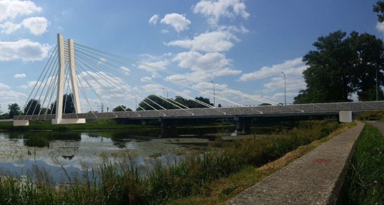 Mnóstwo chętnych do wybudowania nowej kładki nad rzeką w regionie. Wiadomo, ile ma kosztować