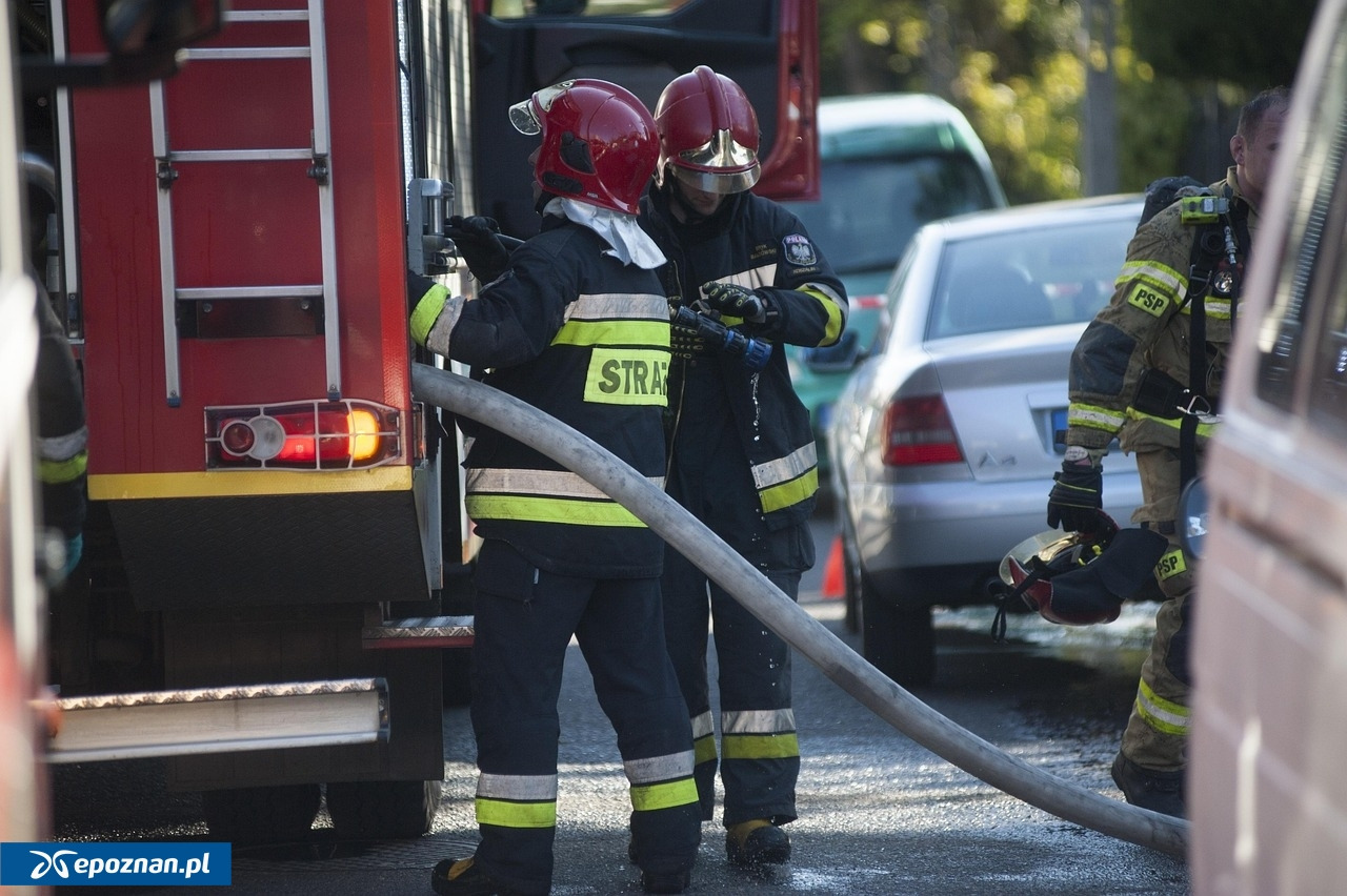 Wielki pożar w regionie. Kłęby ciemnego dymu unoszą się nad miastem