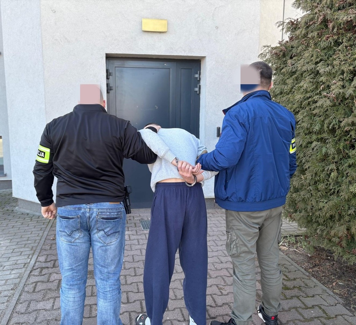 Region. Brutalny atak maczetą na kobietę w miejskim parku. Chciał ją zabić