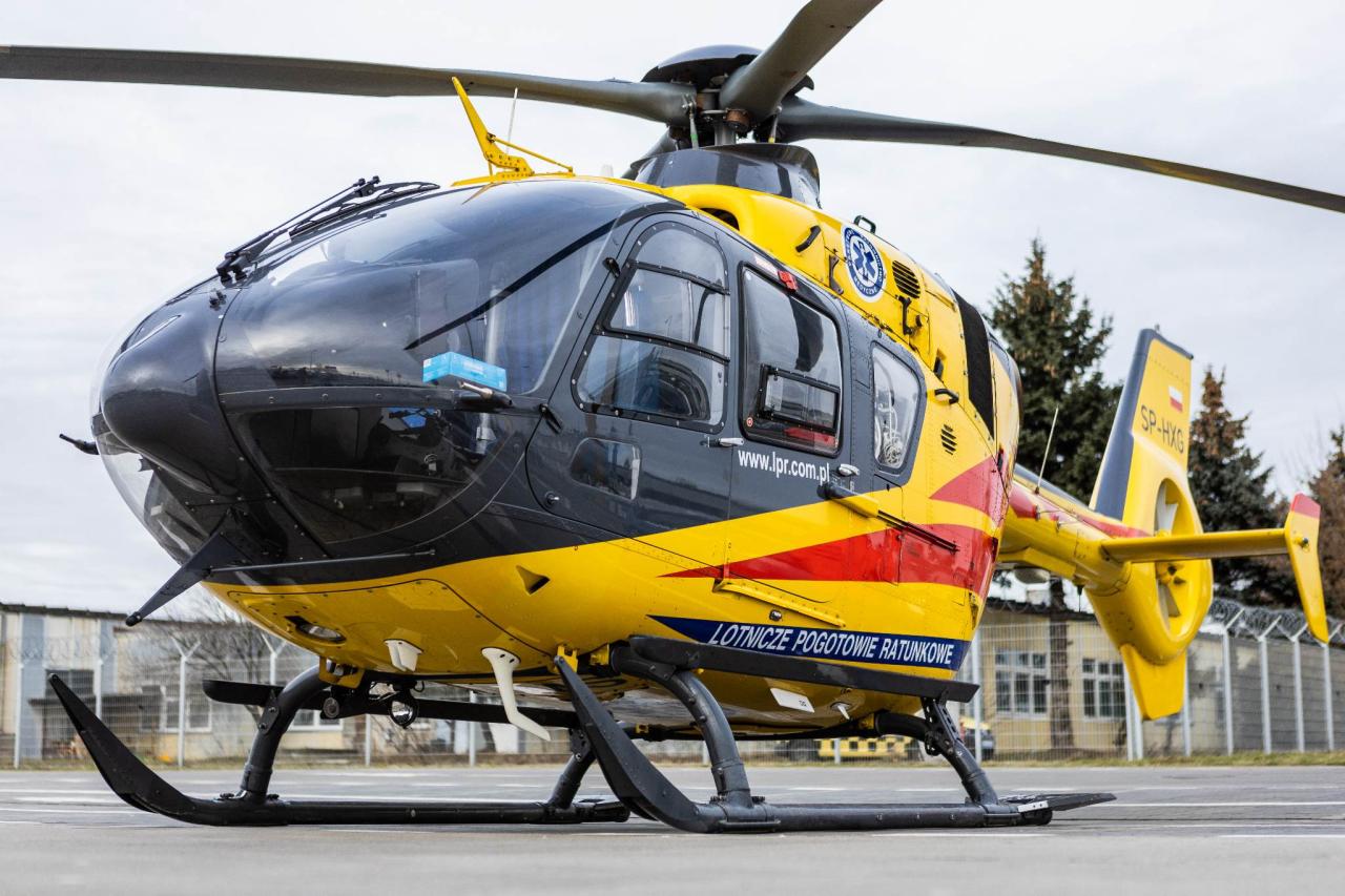 Poważny wypadek na terenie jednej z firm w regionie. Wylądował śmigłowiec LPR