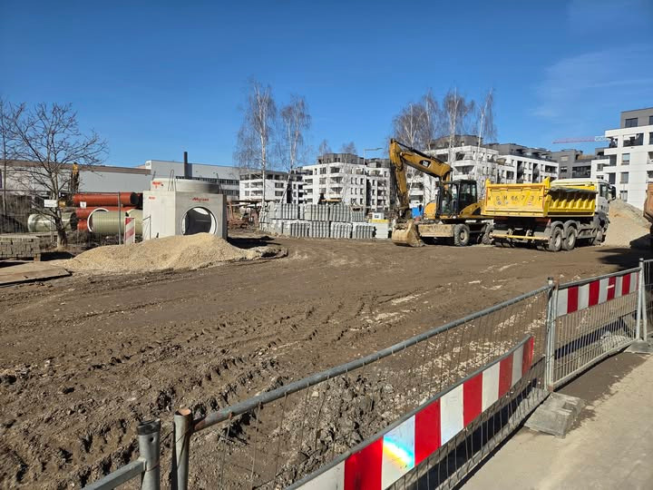 Przy powstającym w Poznaniu zbiorniku budują drogę. Może być głośno!