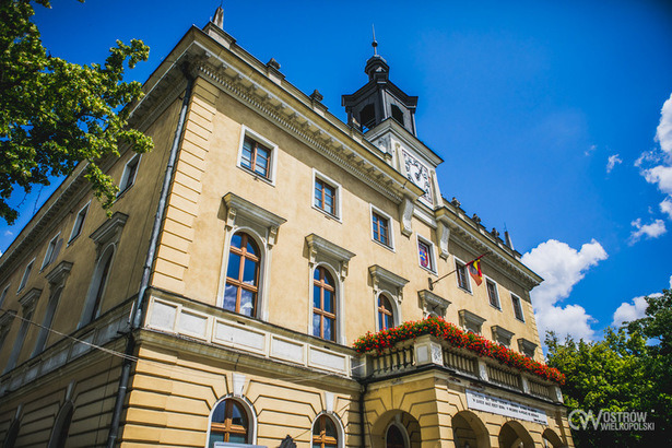 Zabytkowy wielkopolski ratusz przejdzie gruntowny remont. Ma to przynieść spore oszczędności