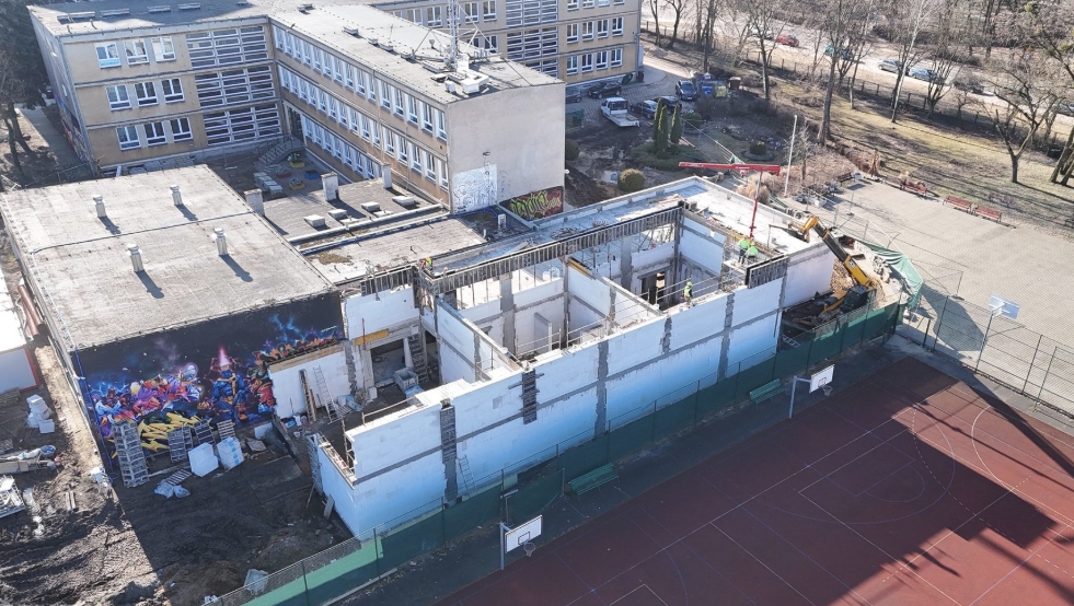 Postępują prace budowlane nad nową częścią poznańskiej szkoły. Uczniowie będą mieli gdzie ćwiczyć warsztat